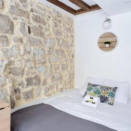 Cozy Boutique In The Heart Of * Paris