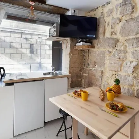 Apartment Cozy Boutique In The Heart Of