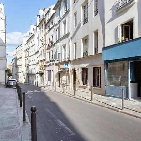 Cozy Boutique In The Heart Of * Paris
